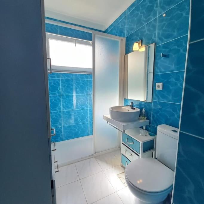 Casa Do Portao Azul - Dourada Apartamento Atouguia Da Baleia Exterior foto