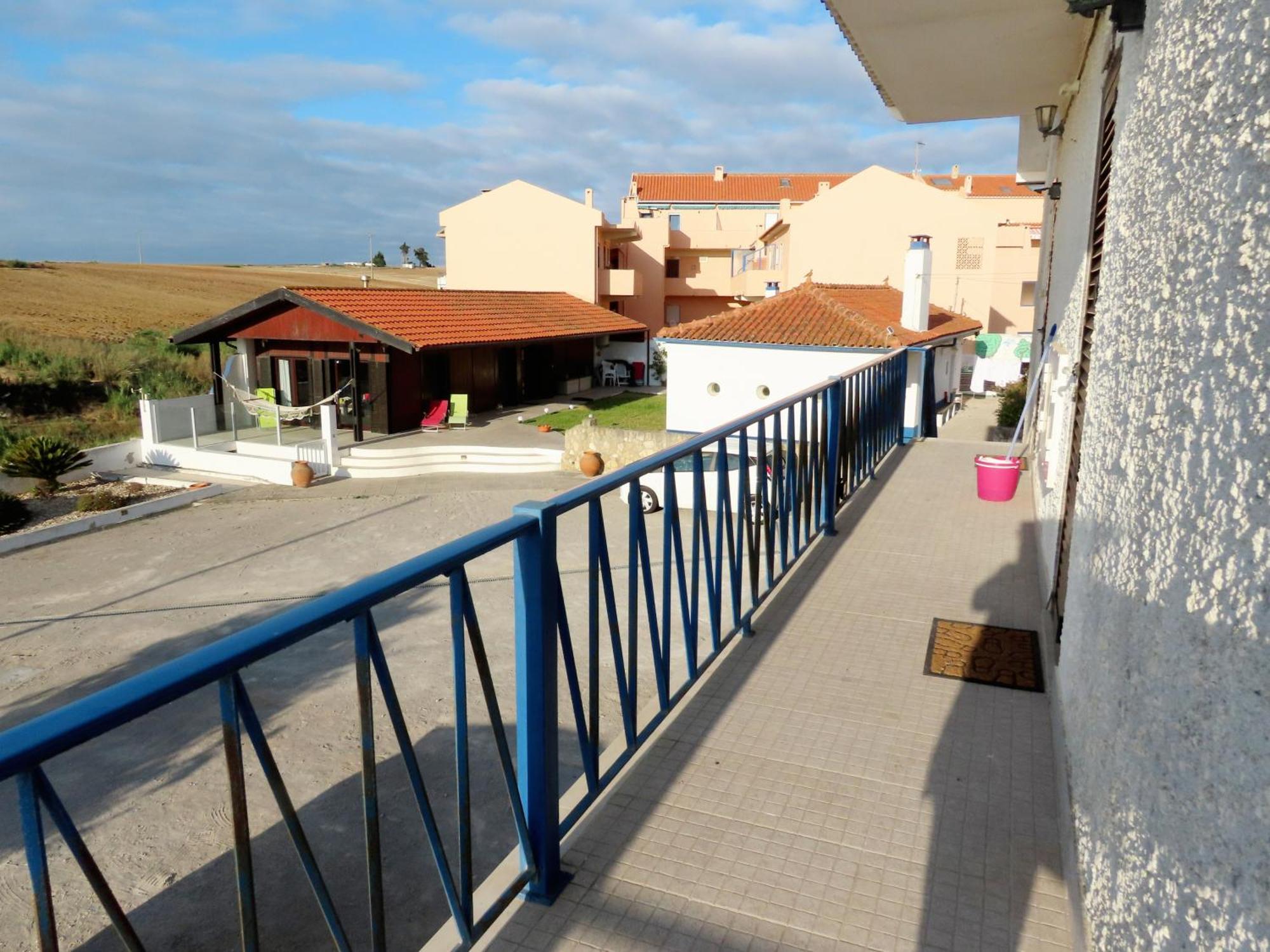 Casa Do Portao Azul - Dourada Apartamento Atouguia Da Baleia Exterior foto