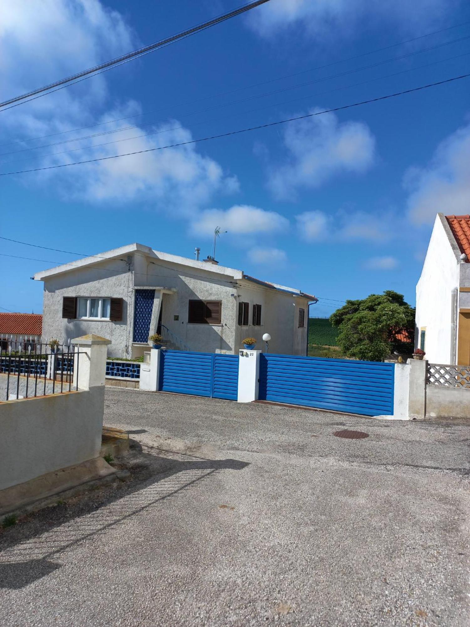 Casa Do Portao Azul - Dourada Apartamento Atouguia Da Baleia Exterior foto